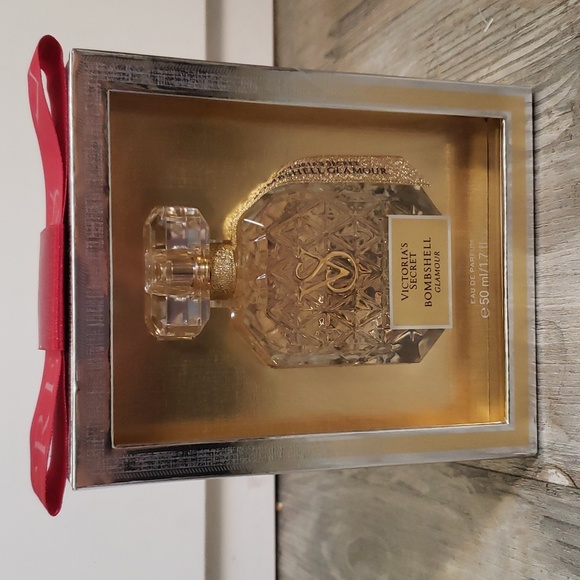 Victoria's Secret Fine Fragrance Bombshell Glamour Eau de Parfum 1.7oz - Picture 4 of 6